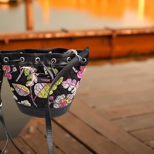Preloved Vera Brsdley Floral Black Bucket Bag